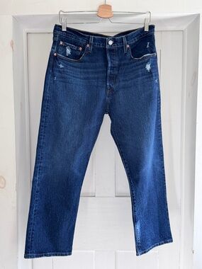 Levi's 501 Dark Wash Distressed Cropped Jeans W31 L26 Button Fly
